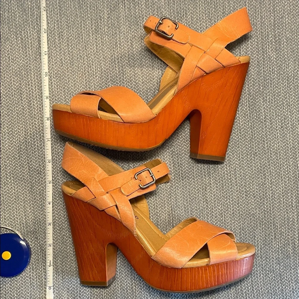 Lucky Brand Peachy- Pink Platform Sandals - Picture 6 of 6